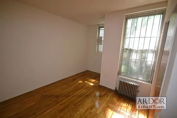 Rented by ArdorNY | media 13