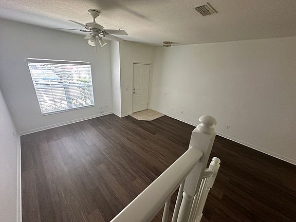 4th image of 10172 Regent Square Dr