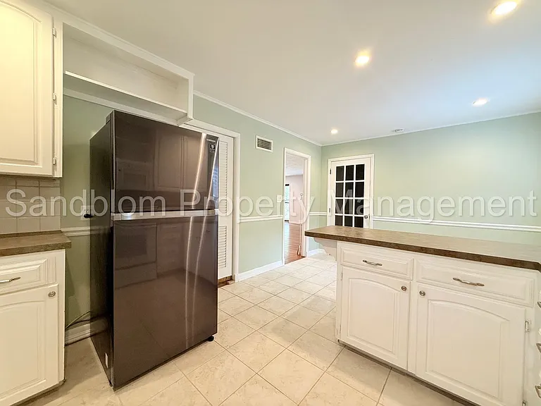3737 E 37th Pl — Photo 12