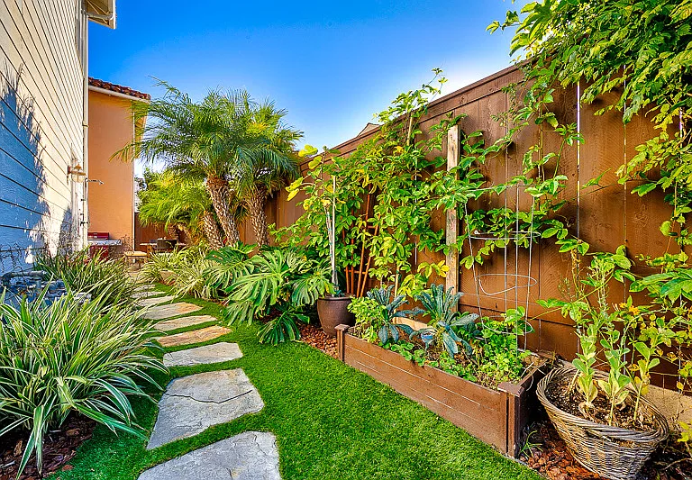 6824 Draper Ave — Photo 19
