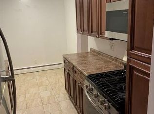 17 Brevoort Dr APT 1B, Pomona, NY 10970