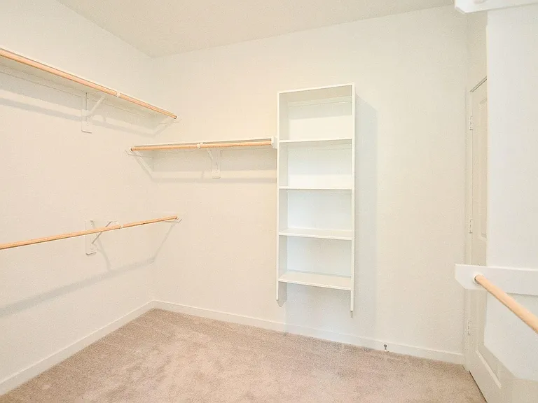 2708 Pine Bluff Dr — Photo 22
