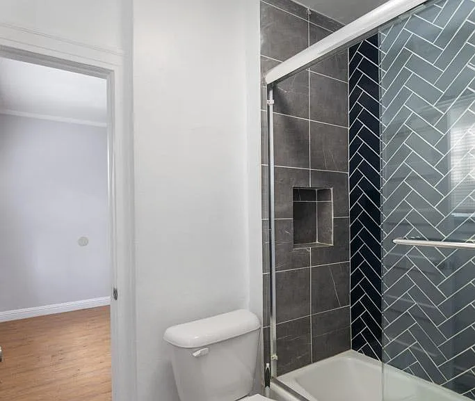 1453 W 37th Dr #1453 — Photo 16