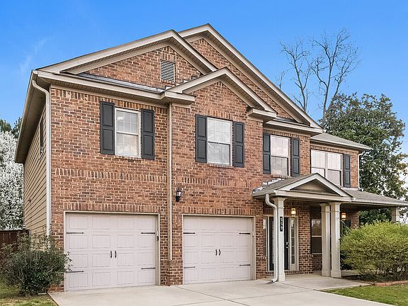 4th image of 559 Dahlia Dr