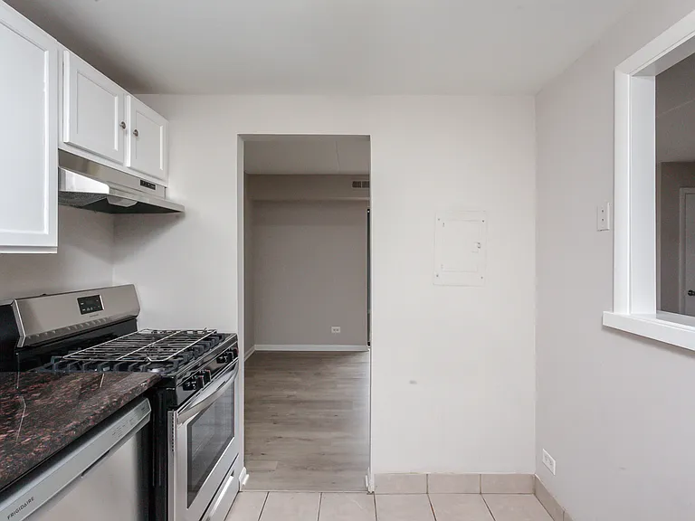 1460 Fairlane Dr #414 — Photo 5