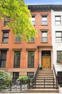 236 E 19th St, New York, NY, 10003