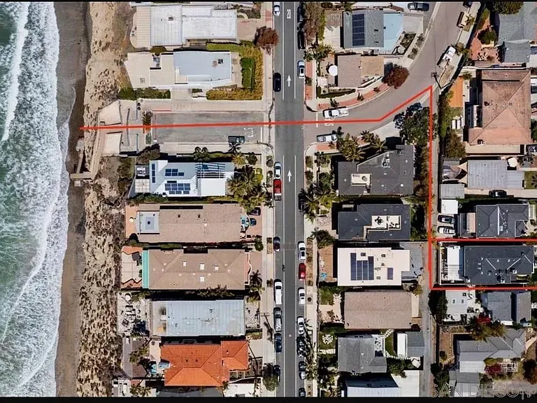 350 La Mesa Ave — Photo 2