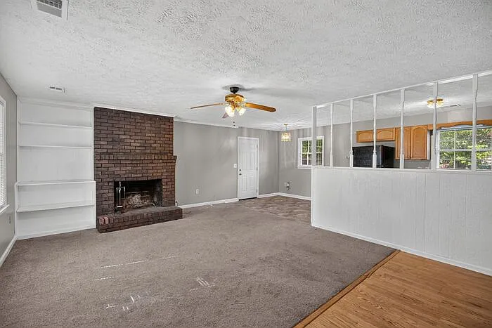 3 bed, 1.0 bath, $1,550 — Photo 4