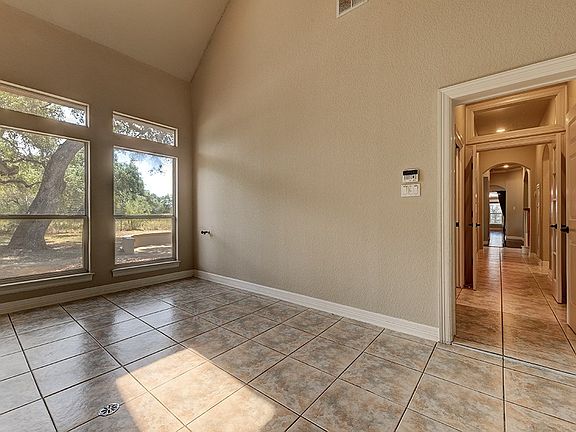 5th image of 229 Mulberry Ln