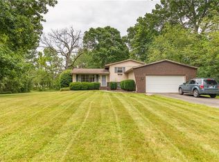 13396 Iris Ave NW, Mogadore, OH