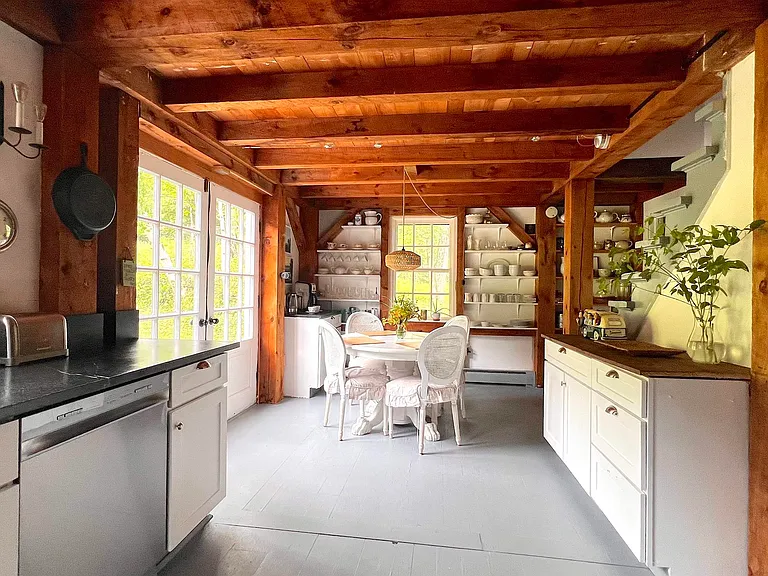 190 Scallop Dr — Photo 8