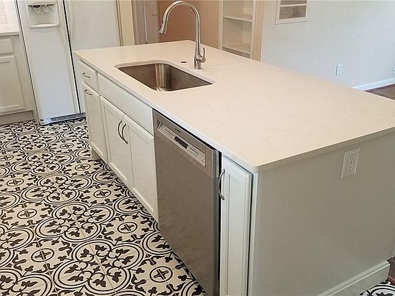 4th image of 4424 Bowden Ave