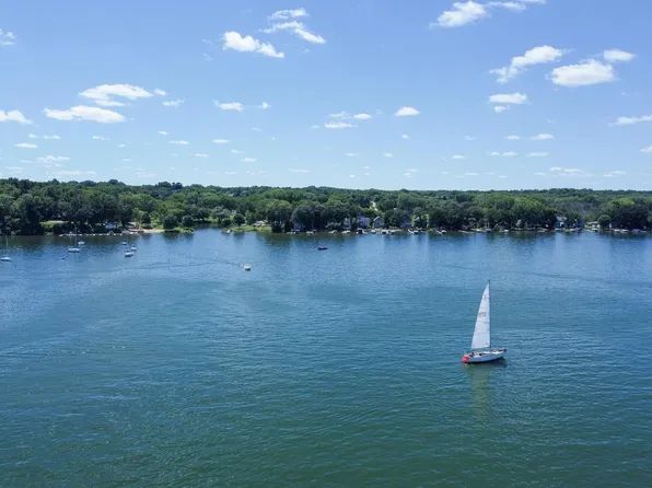 2141 Middleton Beach Road, Middleton, WI 53562