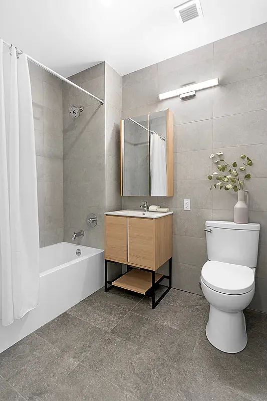 4-34 26th Avenue — Photo 4