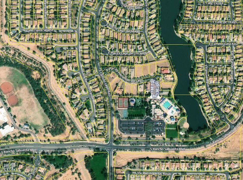 2nd image of 302 E Placita Haciendas Del Lago #11