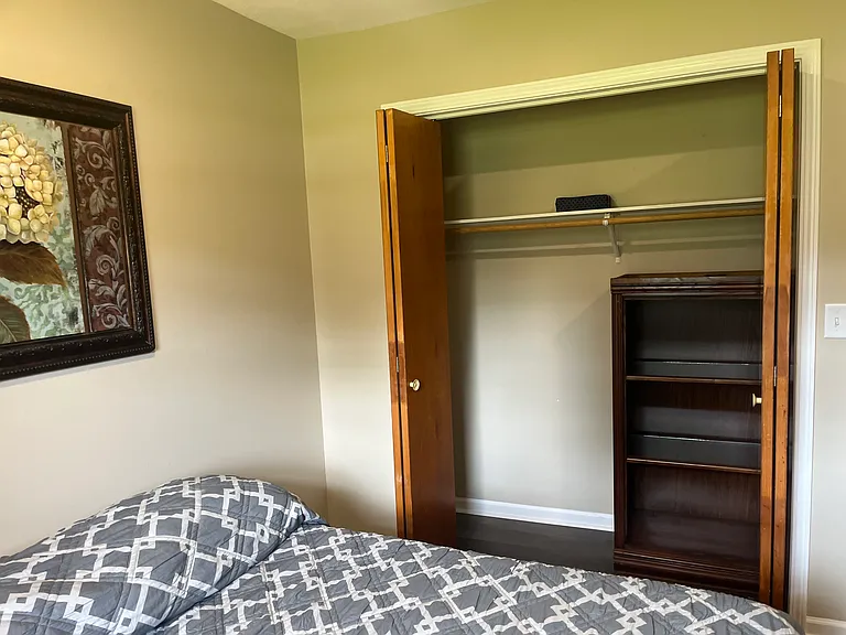 304 N Maple St #2 — Photo 6