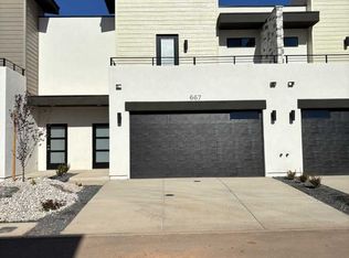667 E Eureka Aly, Washington, UT 84780