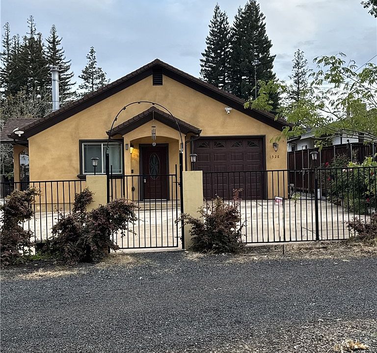 1st image of 1528 Della Ln