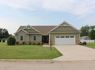 8047 Pioneer Way, North Webster, IN 46555