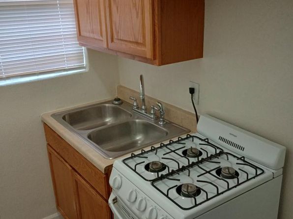 301 N Sunshine Blvd #11