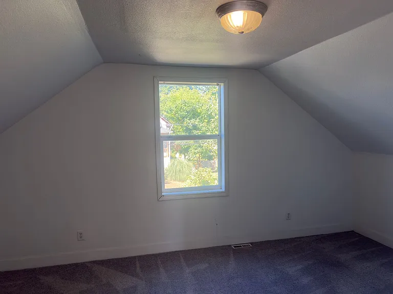 3938 NE 6th Ave #A — Photo 8