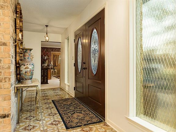 Large entryway!