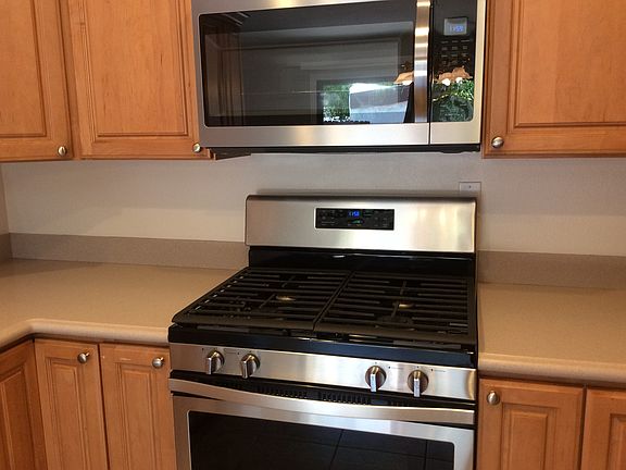 4th image of 2943 N Cottonwood St Unit 8