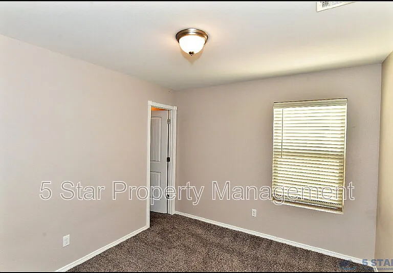 963 Aircoupe Way — Photo 31