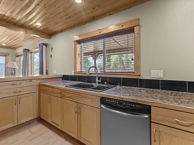307 Heath Dr #1 — Photo 30