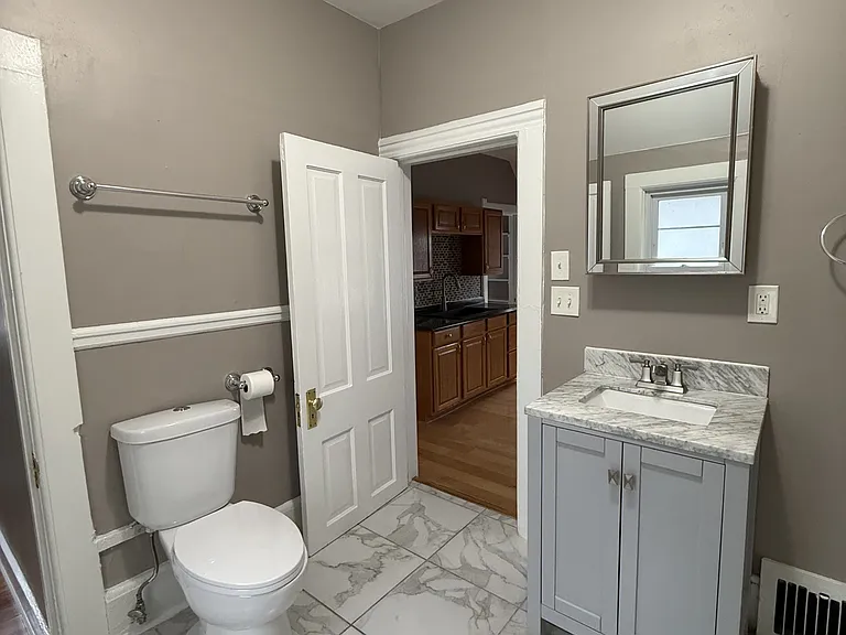 2438 N Bartlett Ave #2 — Photo 5