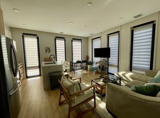 157 W 9th St, South Boston, MA 02127
