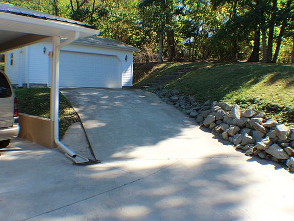 2nd image of 2974 Bulaville Pike
