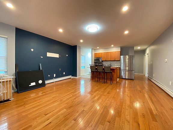 3rd image of 56 Bristol Ave #1F