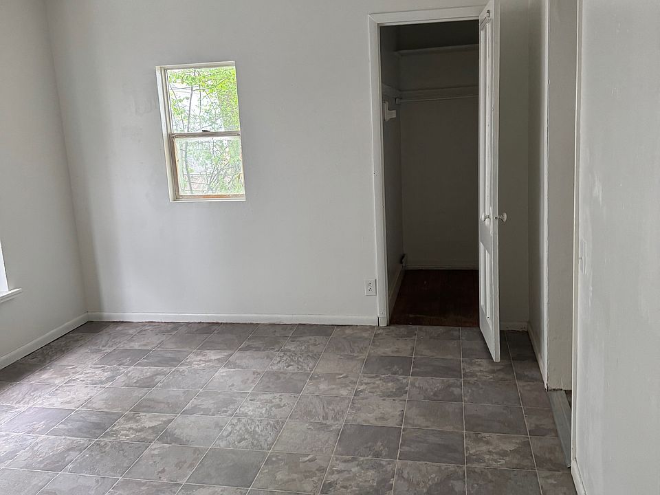 Large bedroom