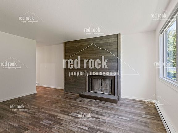 4th image of 3901 W Spiers Ave #1