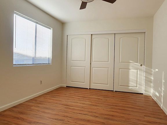 4th image of 23815 Arlington Ave