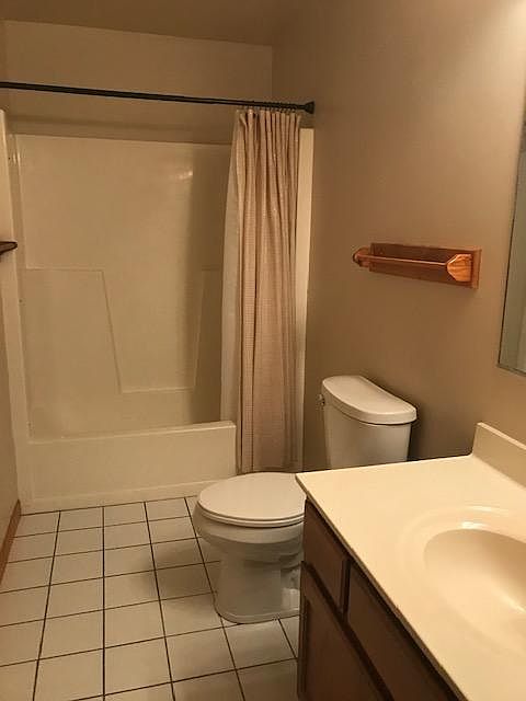 2nd image of 929 Tara Ct