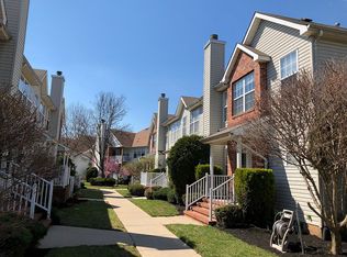 350 Bowler Ct, Piscataway, NJ 08854