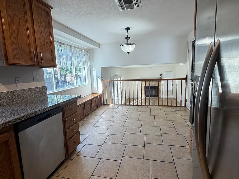 112 Garrett Dr — Photo 6