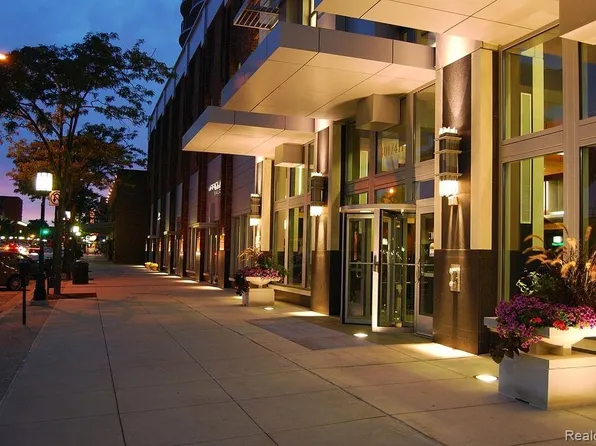 411 S Old Woodward Ave Unit 900, Birmingham, MI 48009