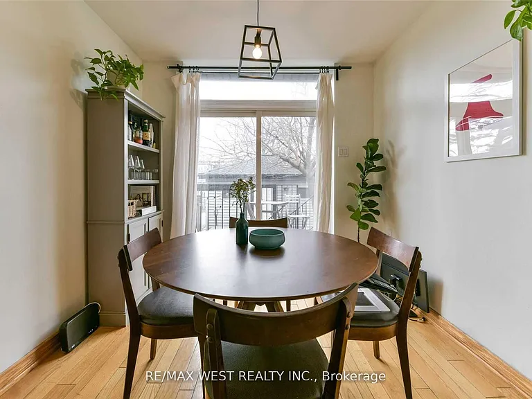 734 Indian Rd #MAIN FL — Photo 12