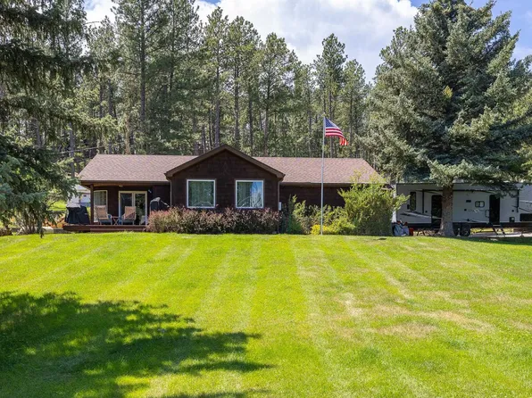 106 Montgomery St, Custer, SD 57730