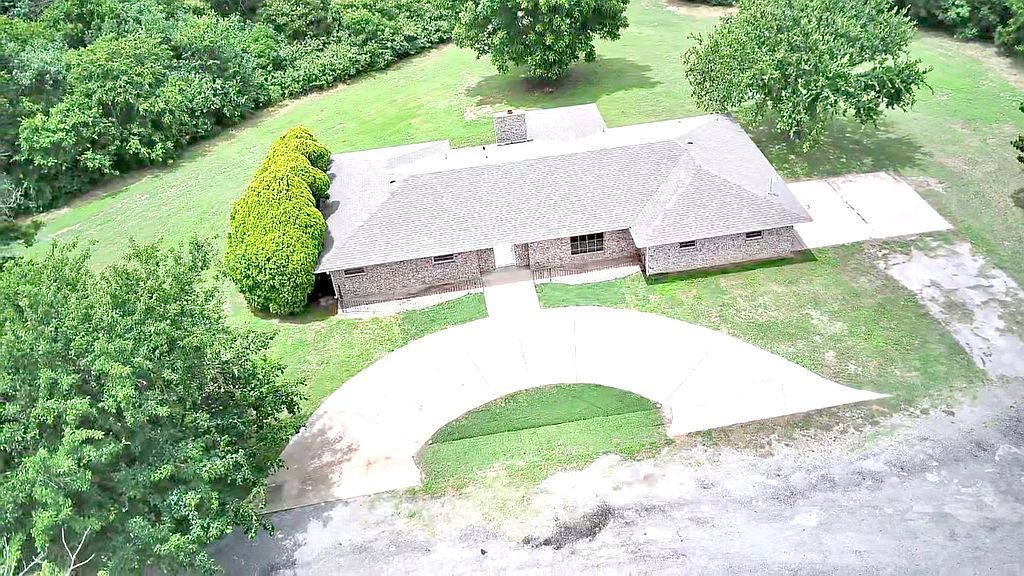 5502 SE Bishop Rd - Property Image