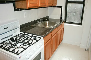 Rented by Horowitz Real Estate