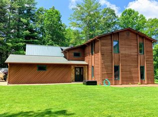 41 Ashley Ln, Topton, NC 28781