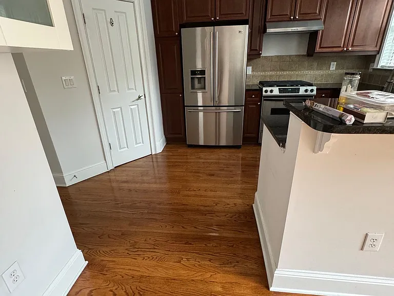 5480 Glenridge Vw — Photo 11