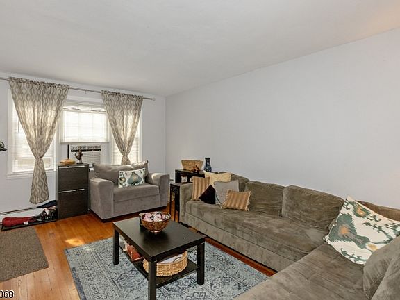 4th image of 269 A Elmwood Ave #269A