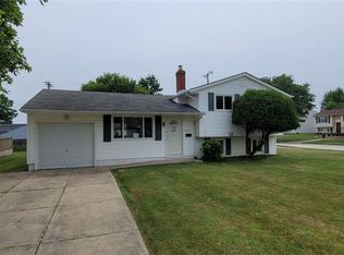 6735 Basswood Dr, Bedford Heights, OH