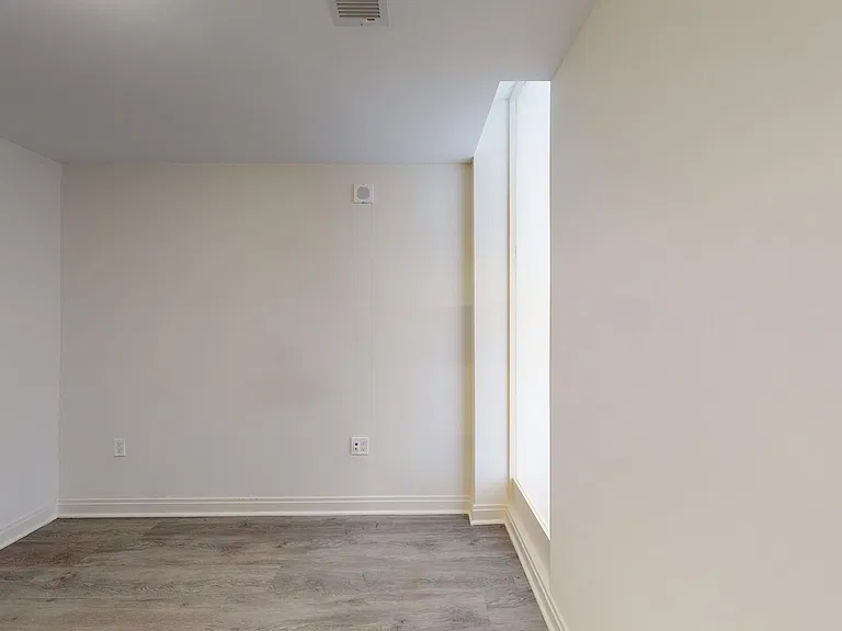 Eleven55 Ripley — Photo 52