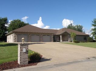 404 Houghton 3rd St, Donnellson, IA 52625